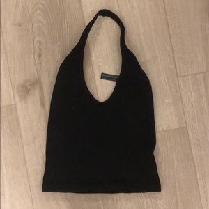 BLACK SEAMLESS HALTER TOP
